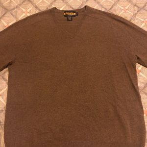 V neck cashmere sweater